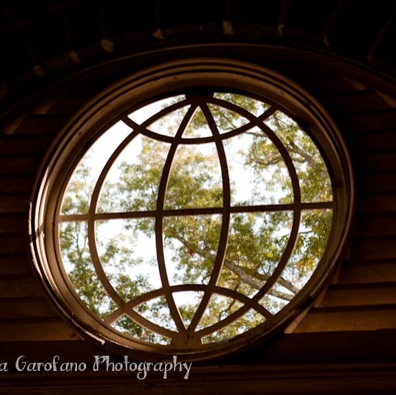 #isellprintstoo #southshorephotographer #canton #window #fallcolors