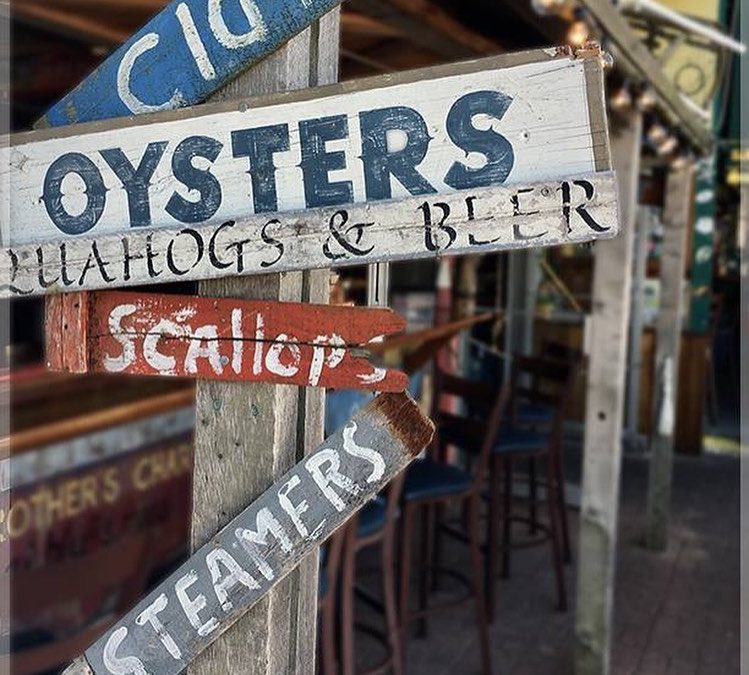 #endofsummer #oakbluffs #boardwalk #clams #seafoodtogo #humid #isellprints #earlyevening #marthasvineyard #sadtoseesummerend #oysters #photographer #bgarophoto.com